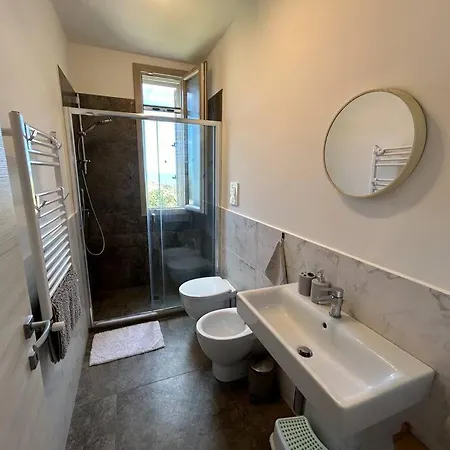 Sunset House * チェファル